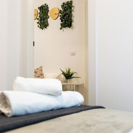 Apartment Paruta 65 Милано Екстериор снимка