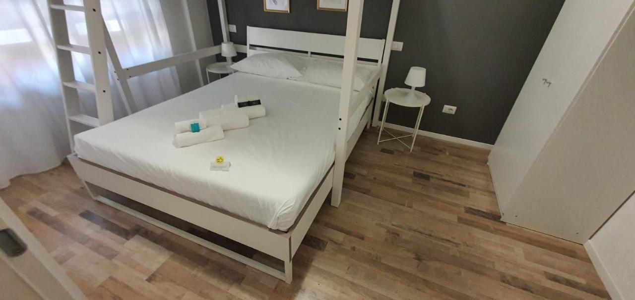 Apartment Paruta 65 Милано Екстериор снимка