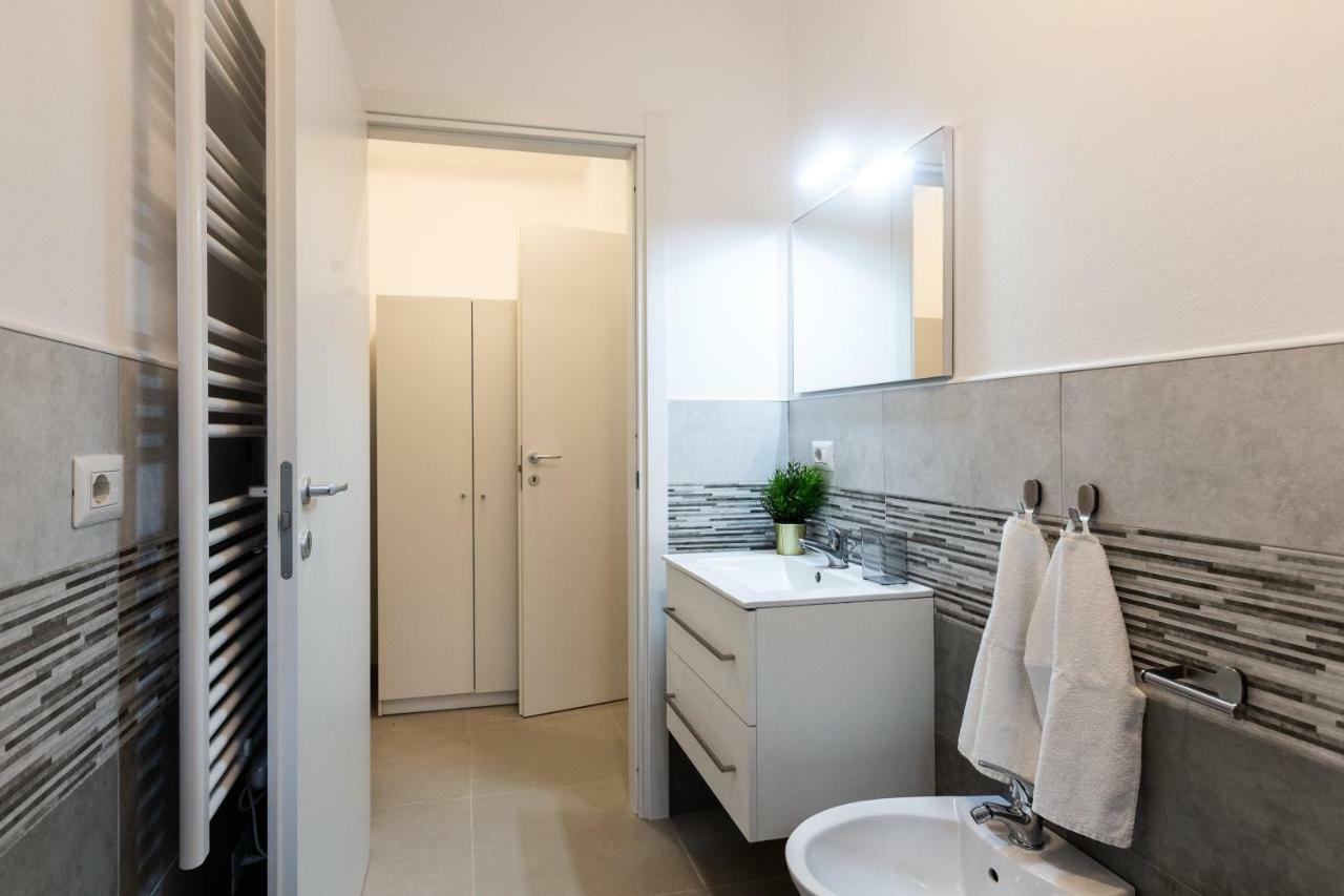 Apartment Paruta 65 Милано Екстериор снимка